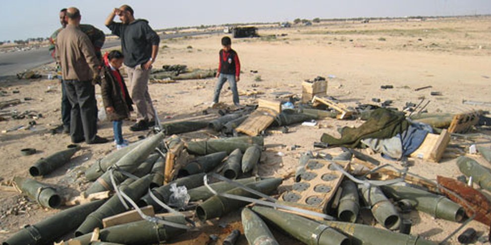 Diese Munition wurde von Gaddafi-treuen Truppen in Libyen zurückgelassen. © AI/Donatella Rovera