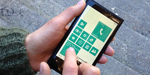 Werden Telefon-Metadaten in der Schweiz bald länger aufbewahrt? © JMB
