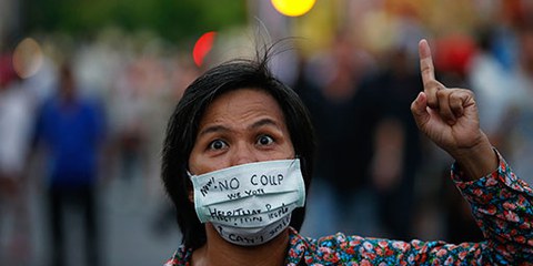 Protest auf Bangkoks Strassen, nachdem die Armee im Mai 2014 geputscht hatte. © REUTERS/Damir Sagolj
