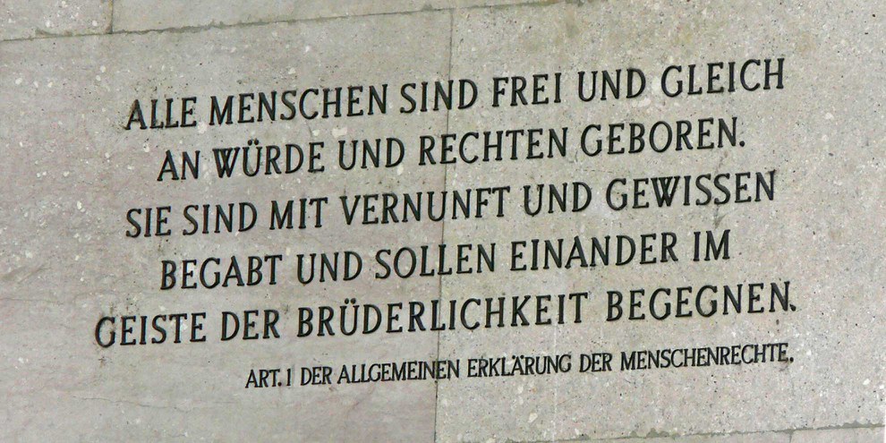 Eine unabhängige nationale Menschenrechtsinstitution kann sich dafür einsetzen, dass die Grundrechte in der Schweiz wirklich für alle gelten. © Ursularegina (CC-BY-SA-3.0 via Wikimedia Commons)