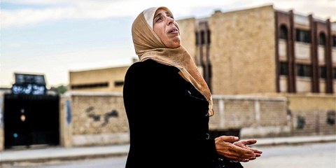Wie nah darf, ja soll man mit der Kamera ran, um das Leid und die Verzweiflung der vom Krieg betroffenen abzubilden? Aleppo, Dezember 2013. © Carsten Stormer