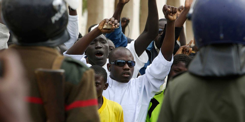 Alltäglicher Hass: Schwulenfeindliche Demonstration in Senegals Hauptstadt Dakar. © Reuters/Normand Blouin