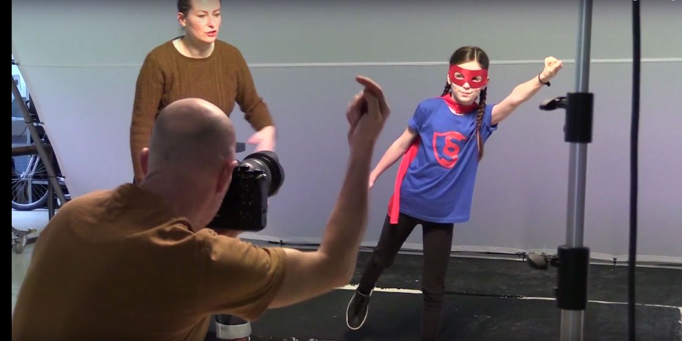 Foto-Shooting für die Kampagne gegen die  Anti-Menschenrechts-Initiative. © AICH