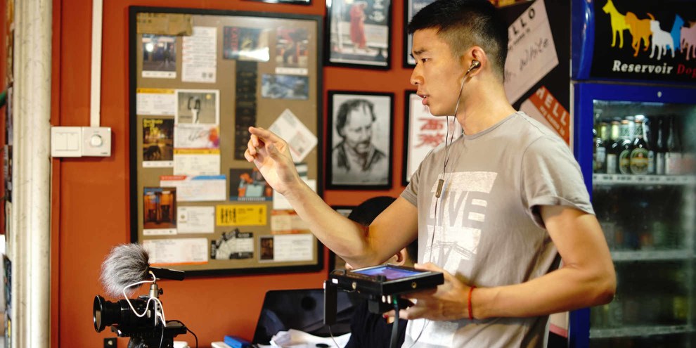 Der Filmemacher Popo Fan bei Dreharbeiten. © Pan Jinxin