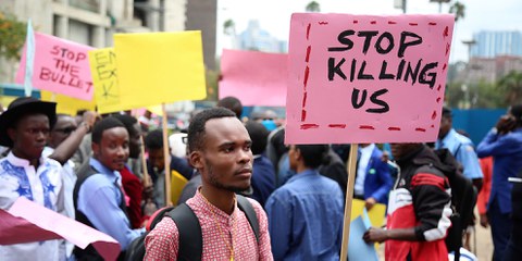 Protest gegen Polizeigewalt: Studierende demonstrieren nach der Ermordung eines Mitstudenten. Nairobi, März 2018. © Amnesty International