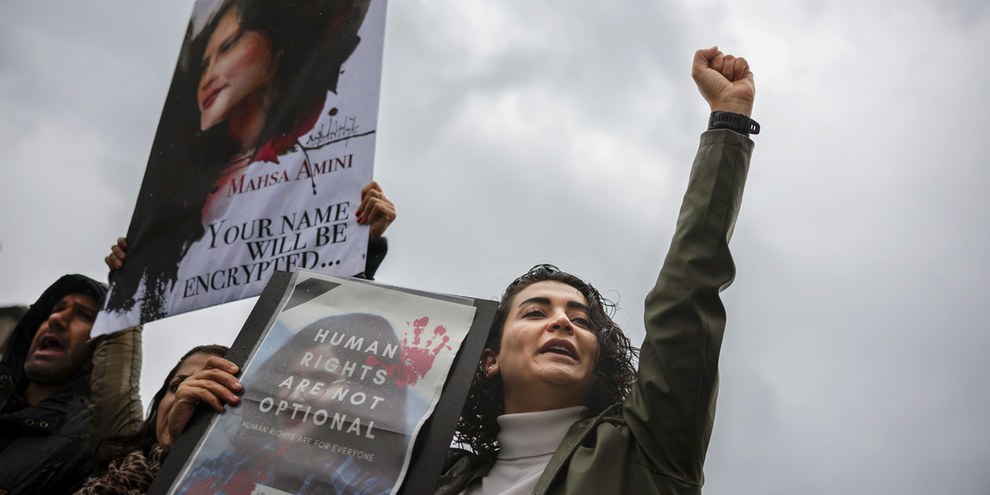 Frauen stehen an der Spitze der Proteste: Für ihre Rechte riskieren sie ihr Leben. © KEYSTONE / Michael Buholzer