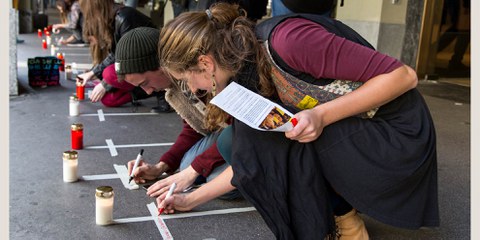 Strassenaktion für die verschwunden Studenten von Ayotzinapa am End-of-Summer Weekend 2015 in Bern © Michael von Bergen