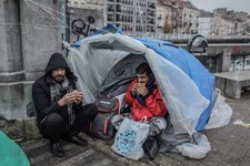 Des demandeurs·euses d’asile privés d’accueil
