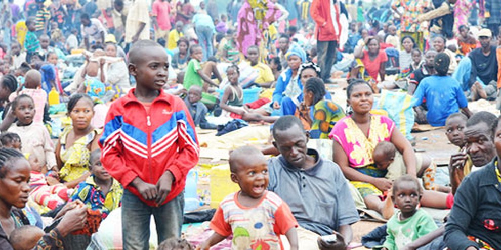 D’innombrables civils ont pris refuge à l'aéroport M'Poko à 7 km de Bangui, la capitale du pays. © UNHCR/L. Wiseberg 