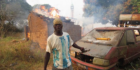 Les violences interconfessionnelles sont encore plus violentes dans les zones hors du contrôle des forces de maintien de la paix. © AI