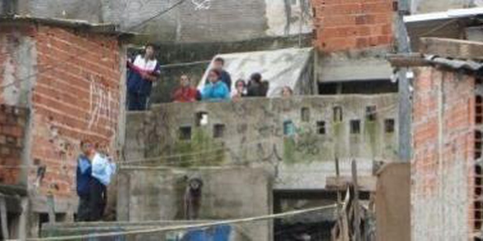 Conditions de logement précaires à Sao Paulo © AI