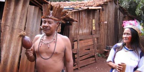 Le gouvernement s'est montré incapable de répondre aux revendications territoriales des communautés indigènes et les laisse dans la misère. © AI
