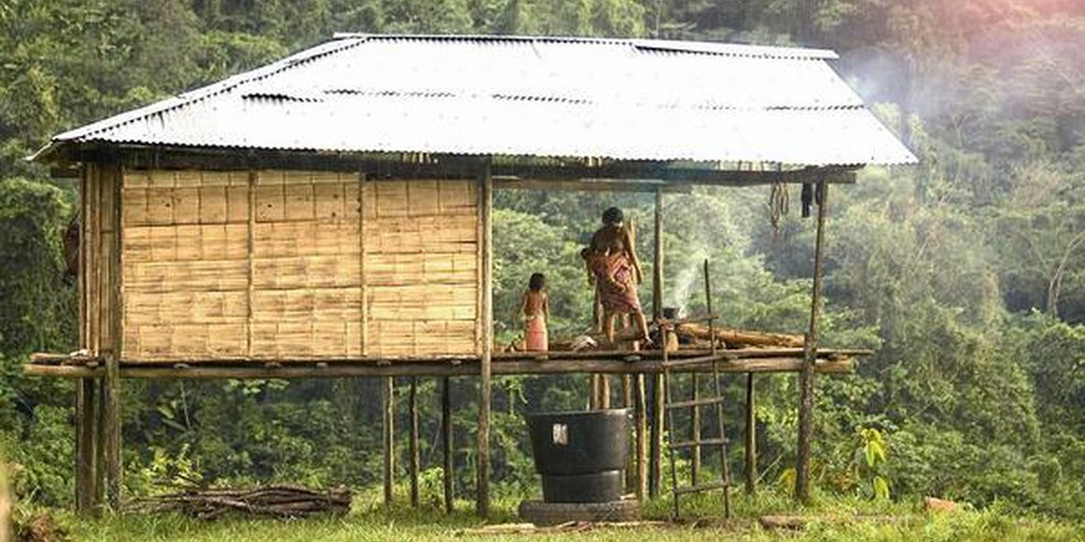 Maison indigène Embera, Communauté de Playa Alta, département du Chocó. © Jacques Merat