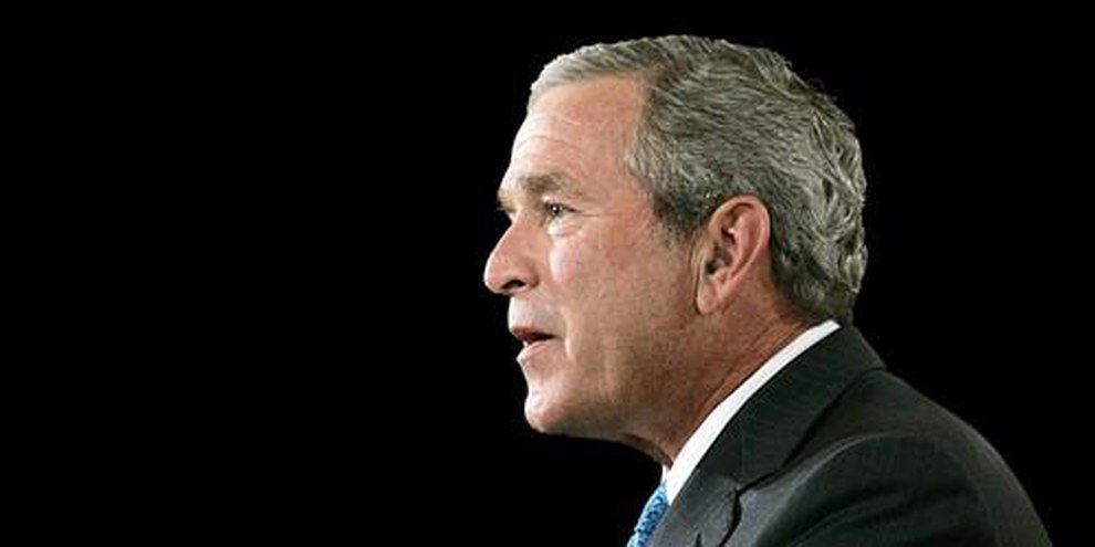 George W. Bush, alors président, parlant de terrorisme dans l'East Room de la Maison Blanche. Washington, 6 septembre 2006.  © APGraphicsBank
