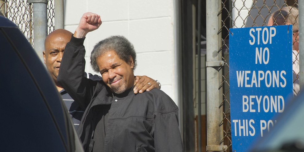 Le rapporteur spécial sur la Torture de l'ONU Juan Mendez a dénoncé l'isolement pour une durée indéterminée imposé à Albert Woodfox, affirmant que ce traitement s’apparentait clairement à la torture. © Travis Spradling/The Advocate via AP