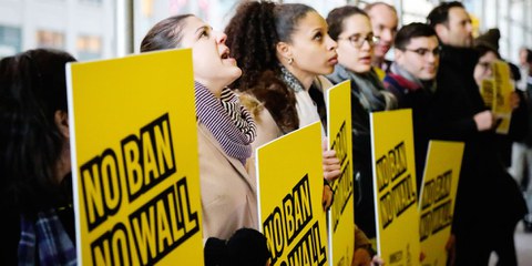 Action d'Amnesty contre le premier décret anti-musulmans du président Donald Trumps. © Amnesty USA