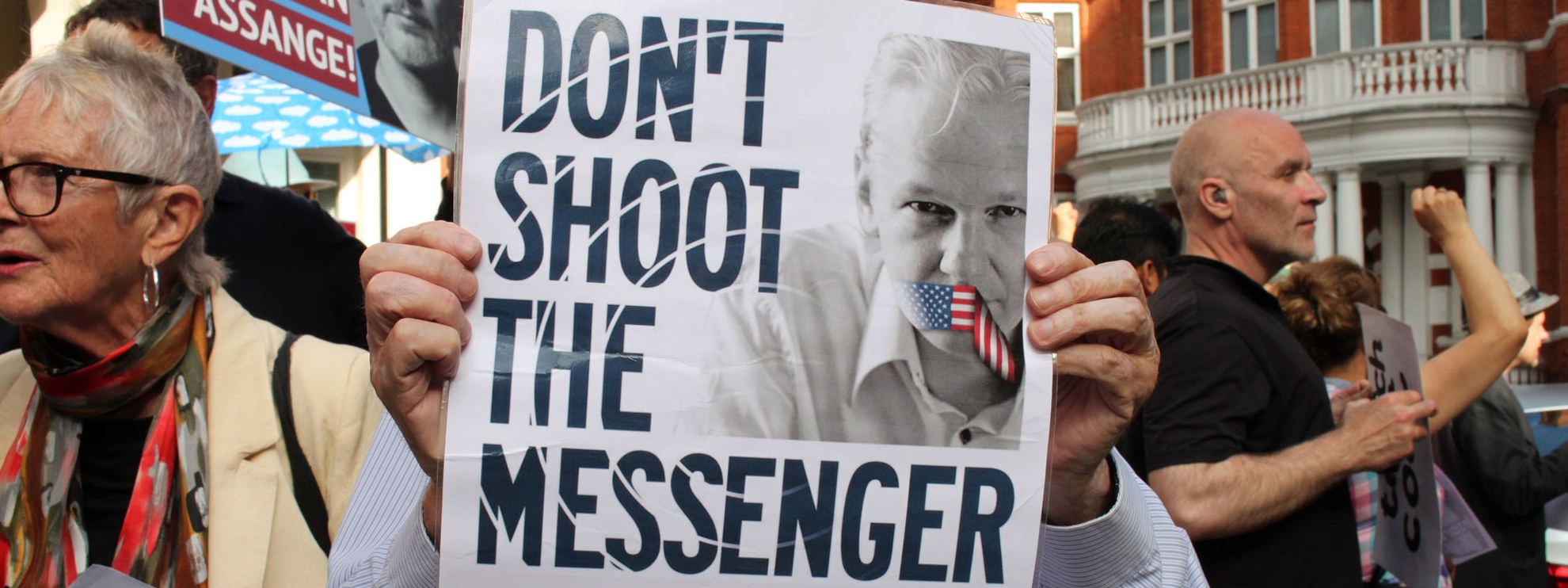 Julian Assange a des partisans et des partisanes dans le monde entier qui réclament sa libération, comme ici à Londres. © Katherine Da Silva / shutterstock.com