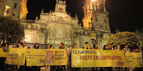 L’enquête menée par les autorités mexicaines sur la disparition de 43 étudiants est sérieusement mise en doute par de nouvelles expertises médicolégales. © Amnistia Internacional México/Alonso Garibay 