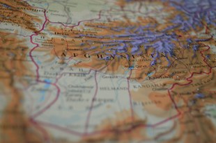 Attaques des talibans: une sanction collective et de possibles crimes de guerre