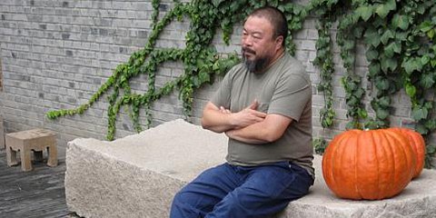 Ai Weiwei à Beijing, 2009. © Bert van Dijk 