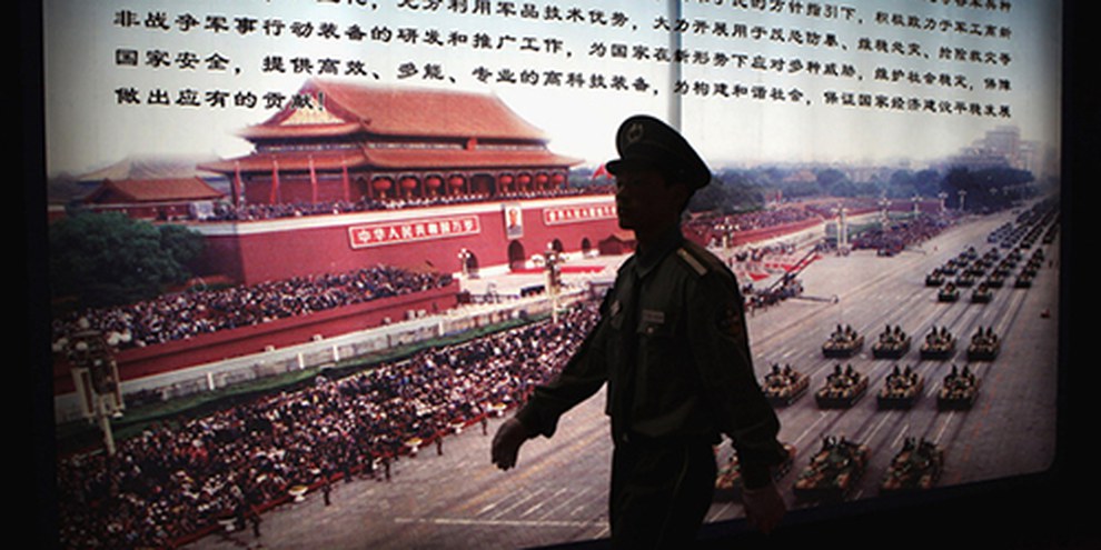 Le salon international des équipements de police et des technologies antiterroristes est la vitrine des instruments de torture 'made in China'. © Feng Li/Getty Images