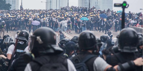Depuis avril 2019, plus d'un million de manifestants à Hong Kong sont descendus dans la rue pour exiger que le gouvernement de Hong Kong retire les amendements proposés à la loi sur l'extradition, qui permettront le transfert des personnes se trouvant sur le territoire de Hong Kong à la Chine continentale. ©Jimmy Lam @everydayaphoto