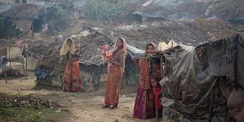 Les autorités continuent à limiter la liberté de mouvement des Rohingyas de l’État d'Arakan. © UNHCR/Y Saita 