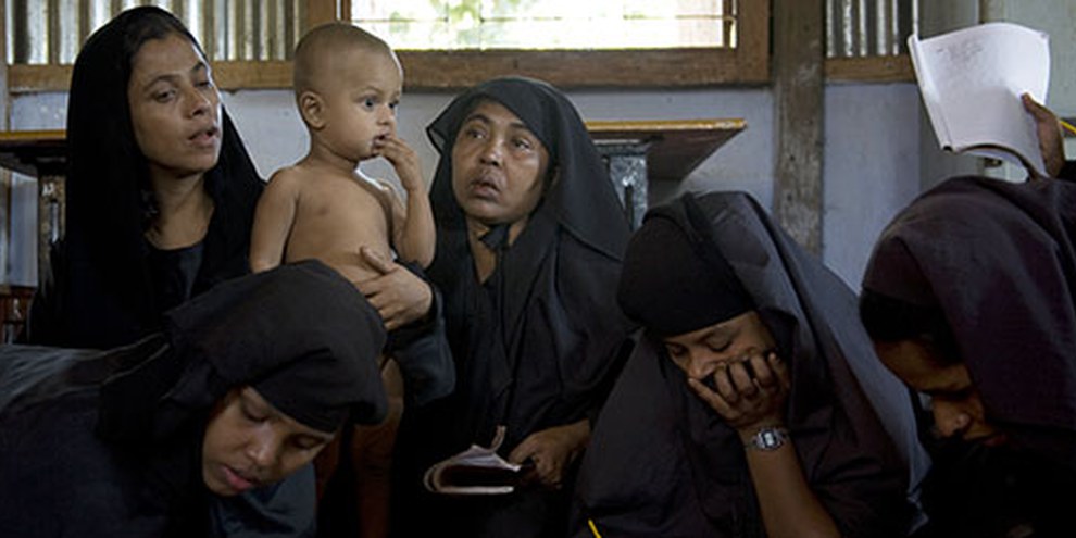 Des dizaines de milliers de Rohingyas embarquent sur des bateaux  pour échapper aux persécutions dont ils font l’objet au Myanmar.  ©  UNHCR / S. Kritsanavarin