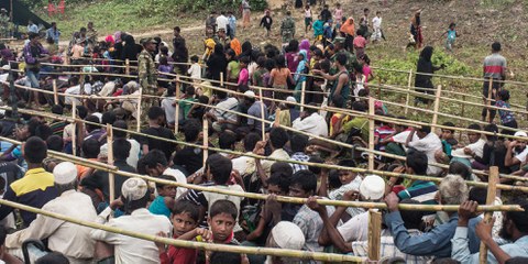 Rohingyas dans un camp des réfugiés au Bangladesh © Andrew Stanbridge / Amnesty International