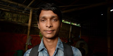 Maung Sawyeddollah, réfugié rohingya, a été contraint de fuir son village alors qu'il n'était qu'adolescent. © Munir Uz Zaman/AFP via Getty Images