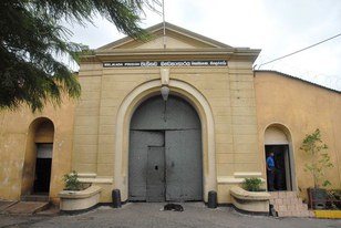 121112_skri_lanka.jpg