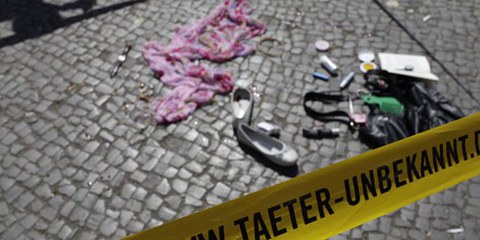 Une action d'Amnesty Allemagne pour revendiquer des enquêtes sur les allégations de violences policières. © AI