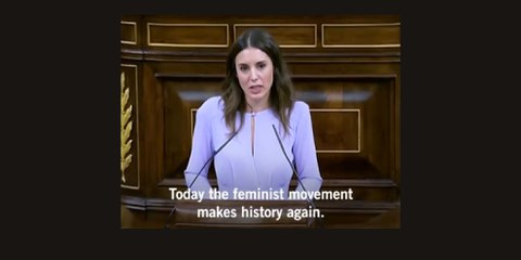 La ministre espagnole de l'Égalité, Irene Montero, a fait passer une loi qui renforce la protection des victimes de violences sexuelles. Un tournant historique qui peut se résumer ainsi: «Le mouvement féministe écrit l'histoire.» © AI