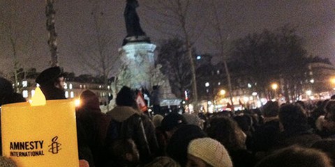 Les dirigeants mondiaux ont défendu la liberté d'expression à Paris, elles doivent veiller à ne pas violer elles-mêmes ce droit. © Amnesty International
