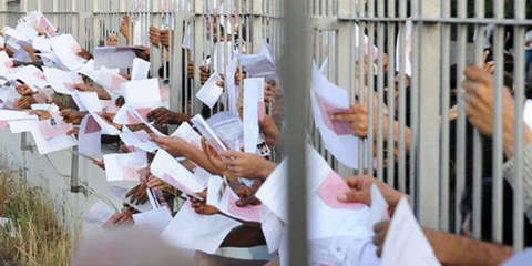 Chaque semaine, seule une vingtaine de demandes sont acceptées au centre d'Attika, à Athènes. © Nikolas Kominis - Studio Kominis 