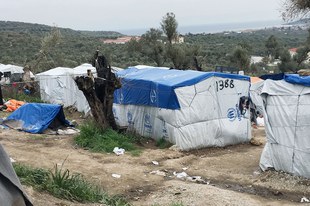 Les réfugiés doivent pouvoir quitter les îles grecques