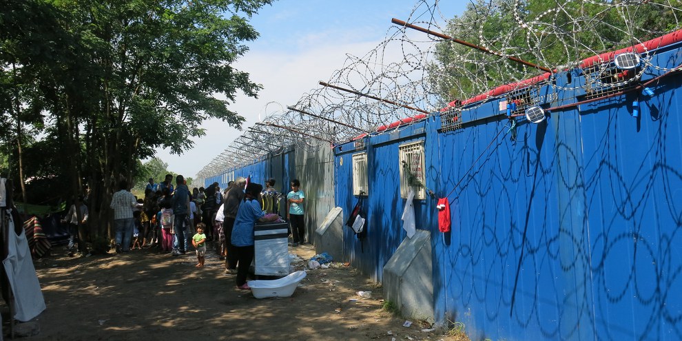 Le 16 septembre 2015, Ahmed H. était partie les centaines de réfugiés bloqués près du poste-frontière de Röszke/Horgoš lorsque des affrontements ont éclaté avec la police hongroise. © Amnesty International