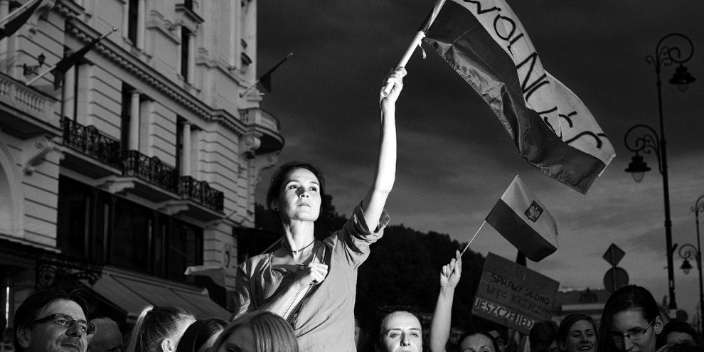 Depuis 2016, des dizaines de milliers de personnes sont descendues dans la rue en Pologne pour protester contre une législation répressive visant à restreindre les droits des femmes et à saper l'indépendance du pouvoir judiciaire.. ©Adam Lach/Napo Images