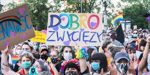Rassemblement de solidarité pour les militant·e·s LGBTQIA+ à Varsovie, le 8 août 2020. © Grzegorz Żukowski