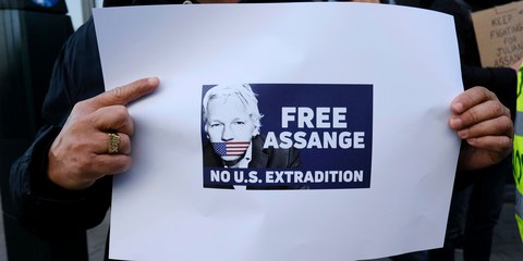 Le comité de soutien du lanceur d’alerte affirme que les personnels de la prison, où est détenu Assange, sont malades avec des symptômes de Covid-19. ©Alexandros Michailidis / shutterstock.com