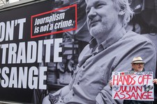 La ministre britannique de l'Intérieur approuve l'extradition d'Assange