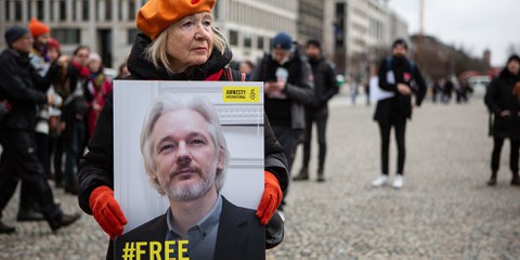 Tout au long de sa saga judiciaire, la société civile s'est fortement engagée pour faire libérer le fondateur de Wikileaks. © Jarek Godlevski / Amnesty Allemagne