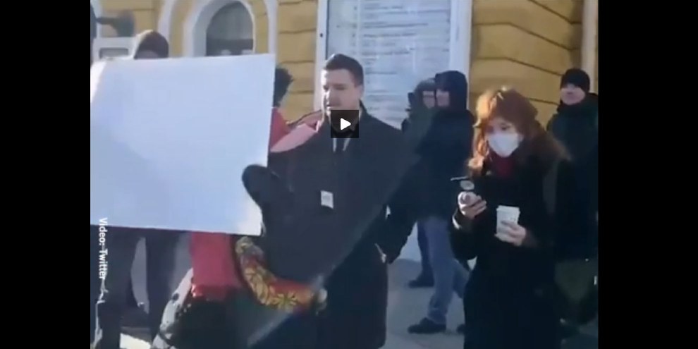 Russian Protesters under attack