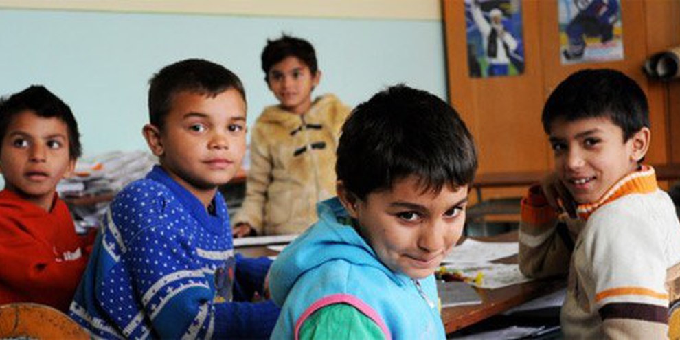Des enfants roms dans une classe spéciale pour les élèves avec un «léger retard mental» dans l'école primaire de Krivany, en Slovaquie, Avril 2010. © AI