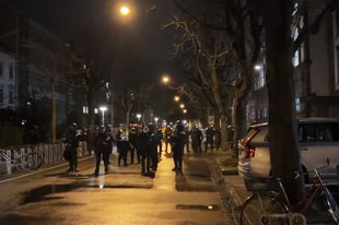 La police bâloise disperse une manifestation pacifique avec des balles en caoutchouc