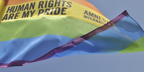 Les personnes LGBTI sont la cible d'attaques homophobes et discriminantes. © Amnesty International