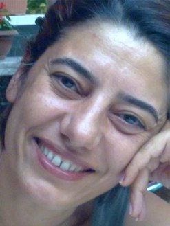 İlknur Üstün