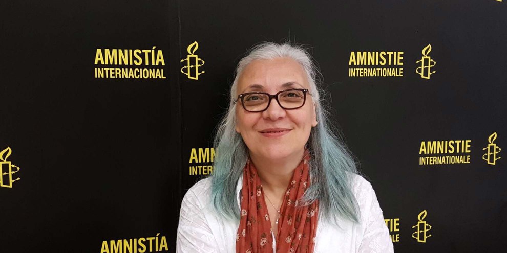Idil Eser, directrice d'Amnesty International Turquie, a été arrêtée le 5 juillet, moins d'un mois après l'arrestation du président d'Amnesty International Turquie, Taner Kılıç. © Amnesty International