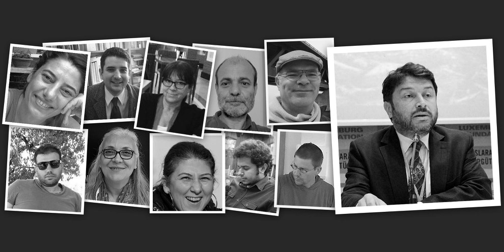 Taner Kiliç et les neuf défenseur·e·s des droits humains arrêté·e·s en même temps qu'Idil Eser, directrice d'Amnesty Turquie. © Amnesty International