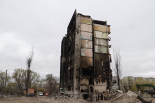 Mort et destruction suite aux bombardements incessants de Kharkiv
